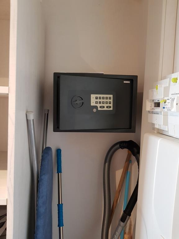 Studio Naturiste "Azur" Heliopolis C 64 آجد المظهر الخارجي الصورة